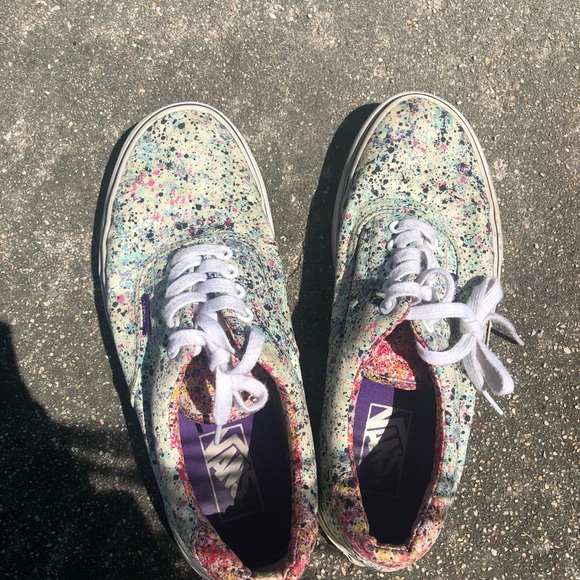 Vans - Picture 2 of 3